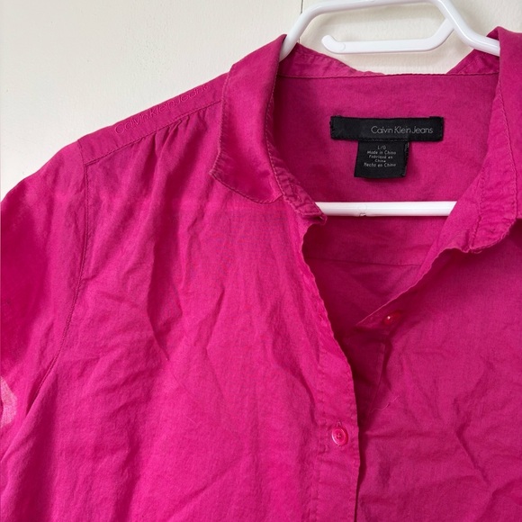 🎉4/30$🎉 Calvin Klein Jeans Hot Pink Blouse - Vintage - Picture 2 of 4
